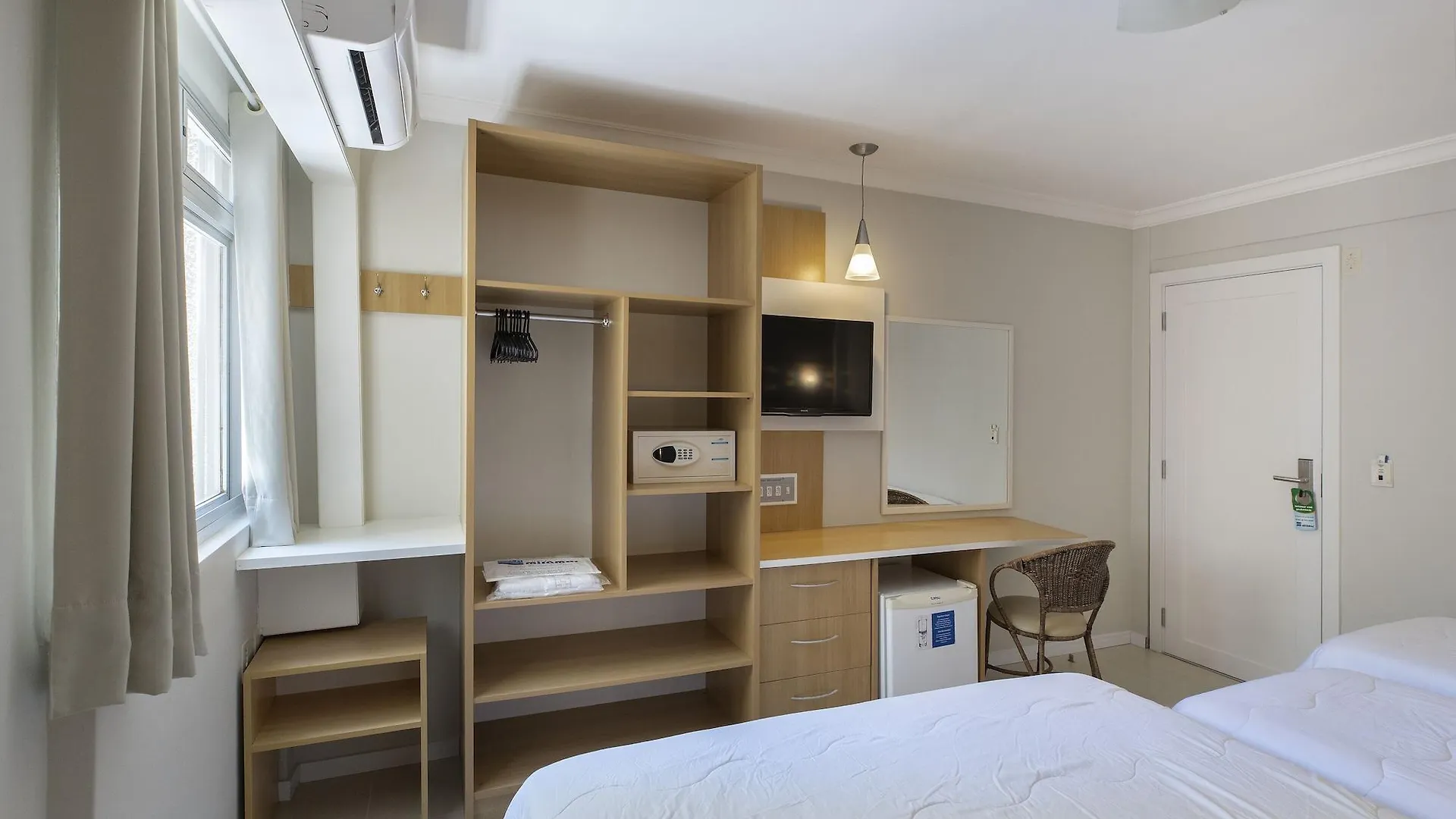 ****  Miramar Hotel Balneário Camboriú Brésil