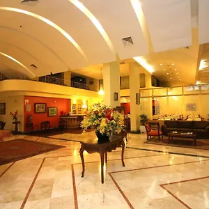 Carlton Plaza Hotel São José dos Campos